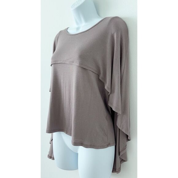 NWT Blue Blush Cape Jersey Top Lavender Womens Size Medium - Picture 2 of 9